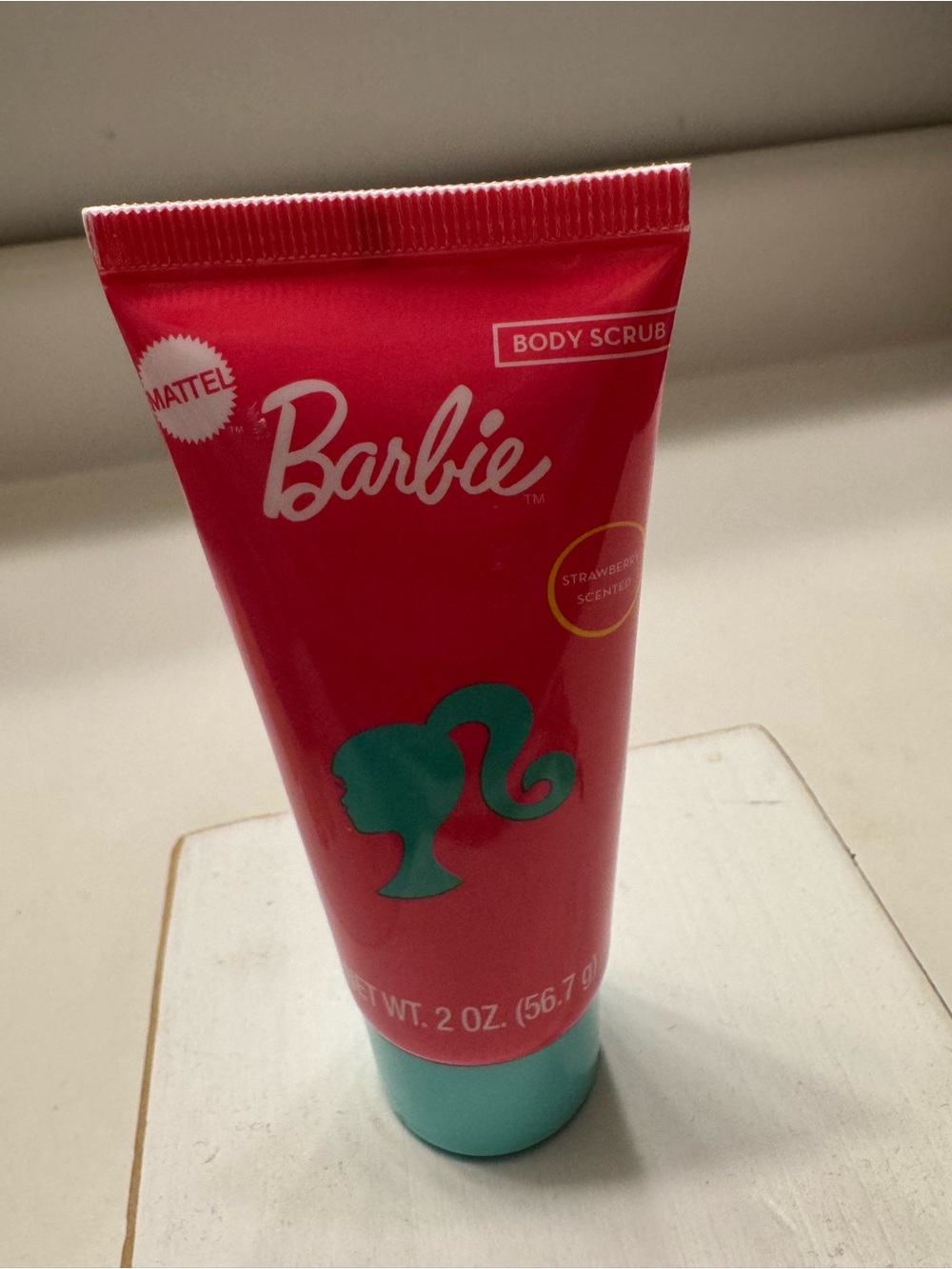 Barbie Red & Teal Body Scrub - Strawberry Scent